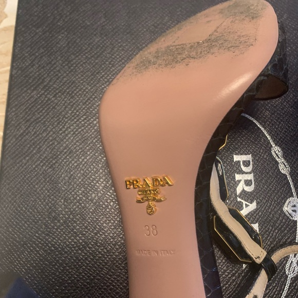 Prada shoes Sz 38 ❤️🔥❤️🔥 - Picture 6 of 6